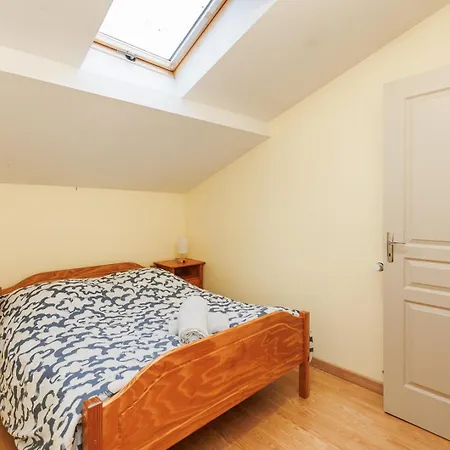 Maison Du Souvenir 70 M2 Pres Du Futuroscope Lhommaize